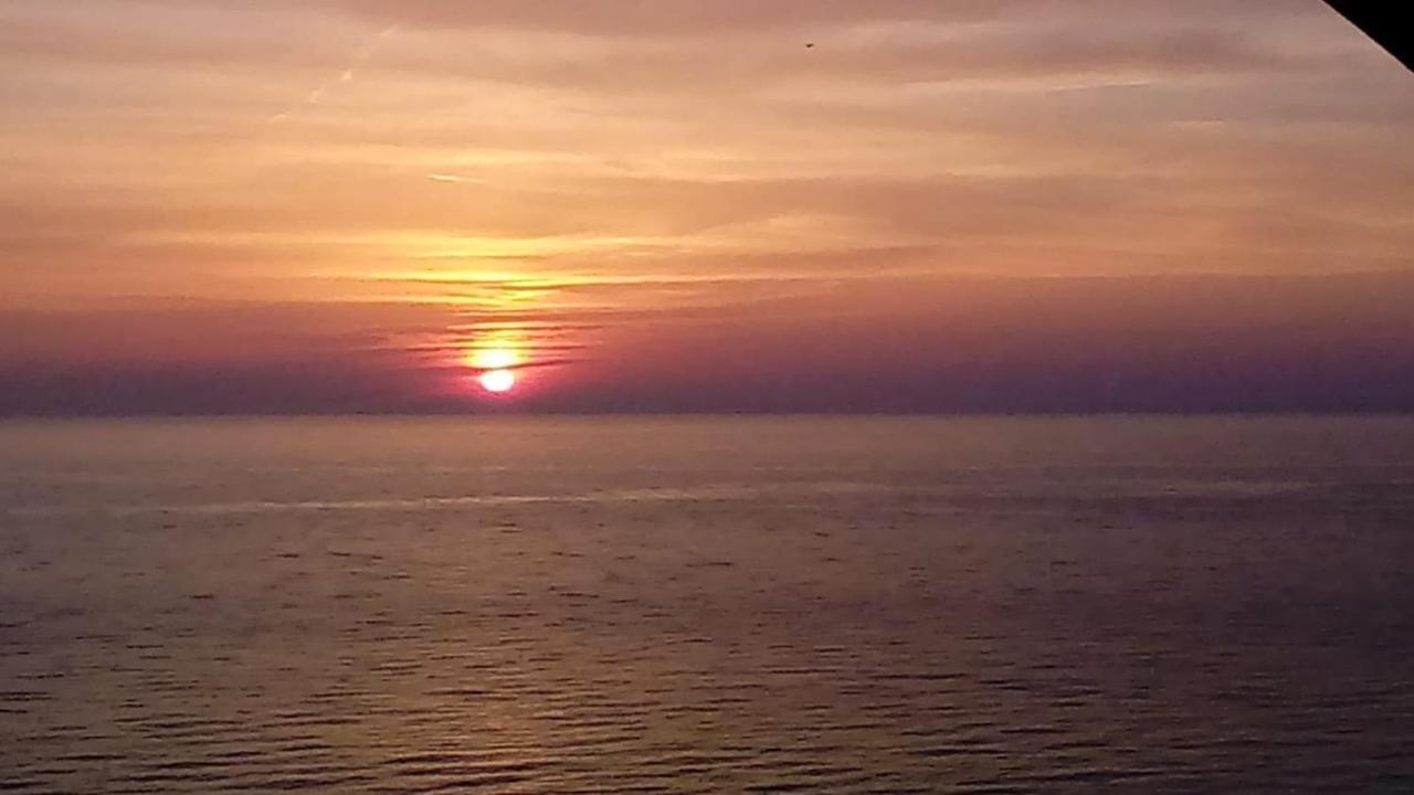Batumi Beach Tower Buitenkant foto